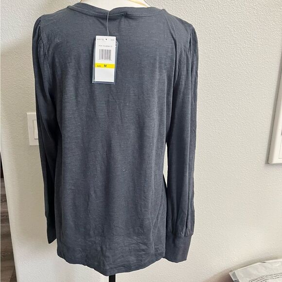 New with Tags Democracy Long Sleeve Crew Neck with Gold Tone Snap Buttons - Picture 3 of 8